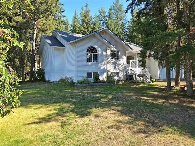 Main Photo: 2711 ROBERTA Road in Quesnel: Rural South Kersley House for sale : MLS®# R2843779