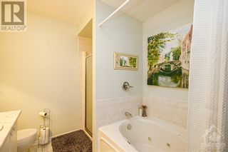Photo 18: 2016 BERGAMOT CIRCLE in Orleans: House for sale : MLS®# 1343584