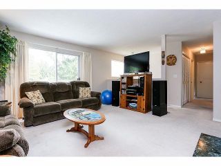 Photo 4: 9211 PRINCE CHARLES Boulevard in Surrey: Queen Mary Park Surrey House for sale : MLS®# F1409362