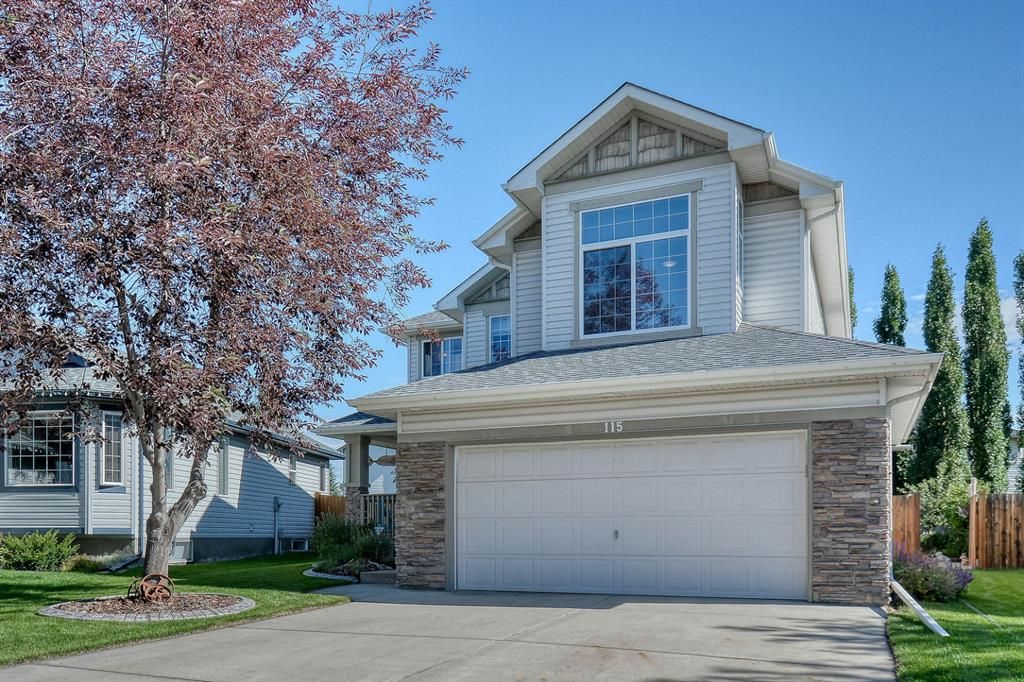 Main Photo: 115 West Lakeview Circle: Chestermere Detached for sale : MLS®# A1015249