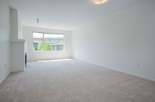 Photo 13: 310 300 KLAHANIE Drive in Port Moody: Port Moody Centre Condo for sale in "TIDES" : MLS®# R2779830