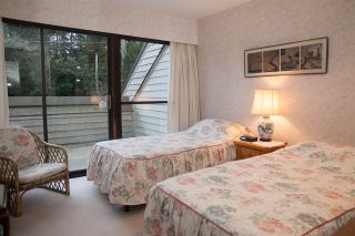 Photo 15: 11 4957 MARINE Drive in West Vancouver: Olde Caulfeild Townhouse for sale : MLS®# R2124115