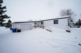 Photo 29: 9 King Crescent in Portage la Prairie RM: House for sale : MLS®# 202301663