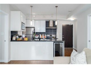 Photo 4: 1802 689 ABBOTT Street in Vancouver: Downtown VW Condo for sale in "ESPANA (Tower A)" (Vancouver West)  : MLS®# V1115258