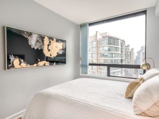 Photo 5: 1203 1003 BURNABY Street in Vancouver: West End VW Condo for sale in "Milano" (Vancouver West)  : MLS®# R2761685