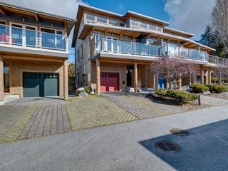 Photo 2: 6494 EMBER Place in Sechelt: Sechelt District Townhouse for sale (Sunshine Coast)  : MLS®# R2851321