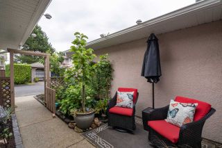 Photo 4: 166 15501 89A Avenue in Surrey: Fleetwood Tynehead Townhouse for sale in "Avondale" : MLS®# R2469254