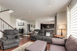 Photo 2: 68 Westland Crescent SW in Calgary: West Springs Detached for sale : MLS®# A2121150