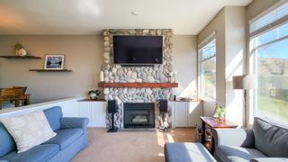 Photo 5: 13 2979 PANORAMA Drive in Coquitlam: Westwood Plateau Townhouse for sale in "Deer Crest Estates" : MLS®# R2763701