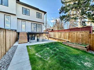 Photo 2: 2234 27 Avenue SW in Calgary: Richmond Semi Detached (Half Duplex) for sale : MLS®# A2093626