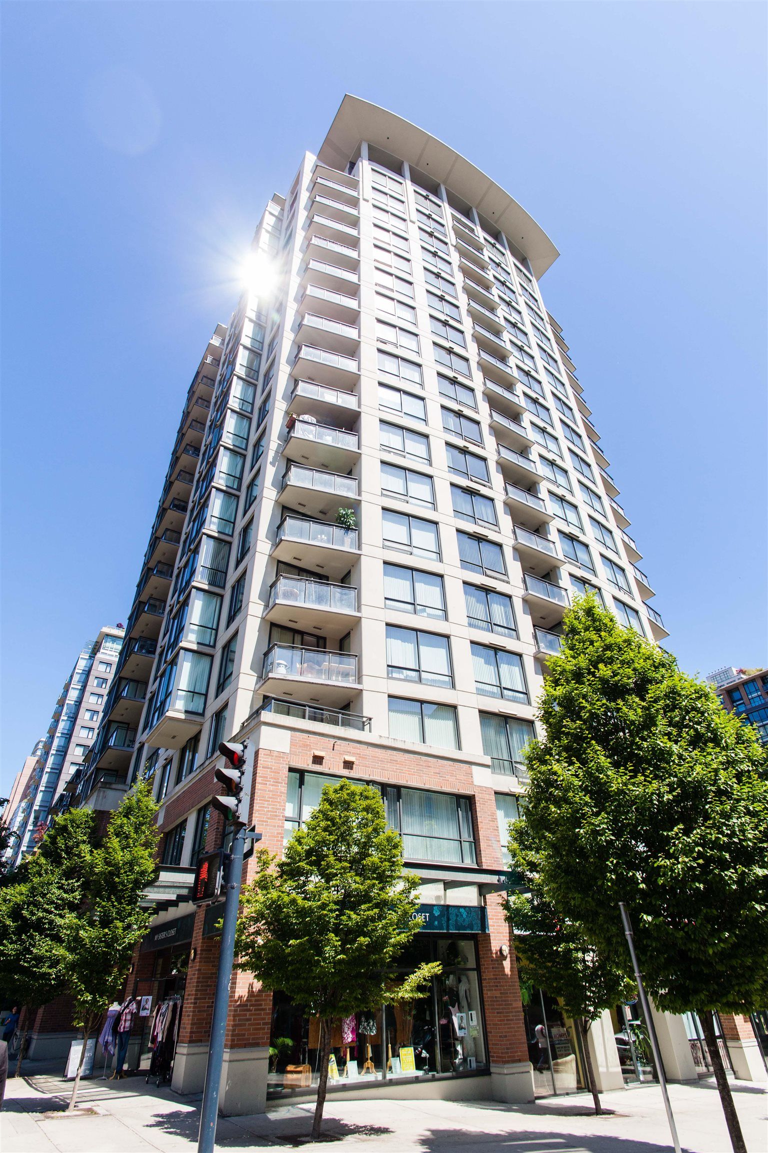 Main Photo: 511 1082 SEYMOUR STREET in : Downtown VW Condo for sale : MLS®# R2746002