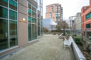 Photo 16: 401 2483 SPRUCE Street in Vancouver: Fairview VW Condo for sale in "Skyline" (Vancouver West)  : MLS®# R2131999
