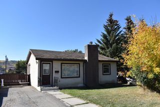 Main Photo: 5011 21 Avenue NW in Calgary: Montgomery Detached for sale : MLS®# A2001722