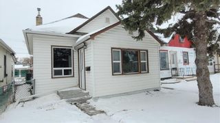Photo 1: 381 Bowman Avenue in Winnipeg: Elmwood Residential for sale (3A)  : MLS®# 202228267