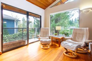 Photo 2: 40770 THUNDERBIRD Ridge in Squamish: Garibaldi Highlands House for sale : MLS®# R2752126