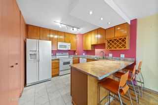 Photo 4: 4343 N CLARENDON Avenue Unit 1503 in Chicago: CHI - Uptown Residential for sale ()  : MLS®# 11271822