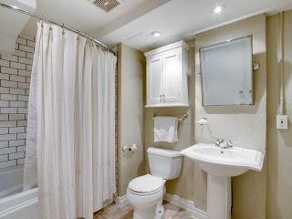 Photo 12: 201 27 ALEXANDER STREET in Vancouver: Downtown VE Condo for sale (Vancouver East)  : MLS®# R2202160