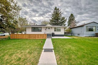 Main Photo: 1903 24 Avenue NW in Calgary: Capitol Hill Detached for sale : MLS®# A2132174