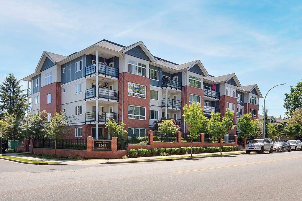 Main Photo: 404 2268 SHAUGHNESSY Street in Port Coquitlam: Central Pt Coquitlam Condo for sale in "UPTOWN POINTE" : MLS®# R2716818