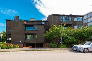 Photo 1: 203 1340 DUCHESS Avenue in West Vancouver: Ambleside Condo for sale in "DUCHESS LANE" : MLS®# R2725270
