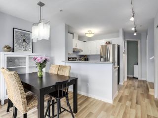 Photo 5: 23 3477 COMMERCIAL Street in Vancouver: Victoria VE Townhouse for sale in "La Villa" (Vancouver East)  : MLS®# R2277251