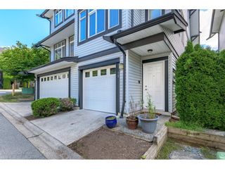 Photo 3: 12 19932 70 Avenue in Langley: Willoughby Heights Townhouse for sale in "Summerwood" : MLS®# R2711611