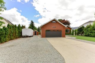 Photo 2: 4026 Smith Way, in Peachland: House for sale : MLS®# 10270610