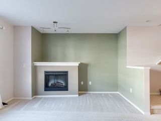 Photo 5: 8 6747 203 Street in Langley: Willoughby Heights Townhouse for sale in "SAGEBROOK" : MLS®# R2323050