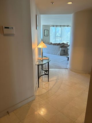 Photo 3: 1805 1000 BEACH Avenue in Vancouver: Yaletown Condo for sale (Vancouver West)  : MLS®# R2870407