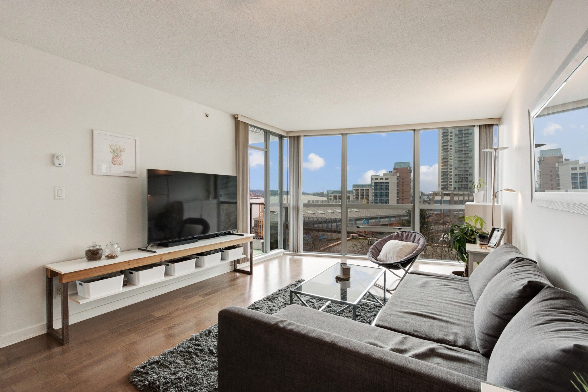 Photo 2: Photos: 710 14 BEGBIE Street in New Westminster: Quay Condo for sale in "Interurban" : MLS®# R2664260