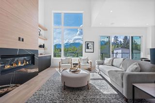 Photo 3: 7 3385 MAMQUAM Road in Squamish: University Highlands House for sale in "Legacy Ridge" : MLS®# R2778160