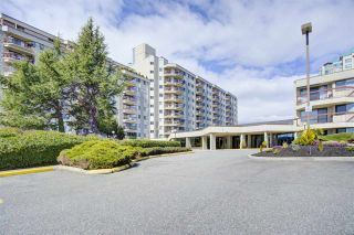 Photo 1: 921 31955 OLD YALE Road in Abbotsford: Abbotsford West Condo for sale in "Evergreen Village" : MLS®# R2449088