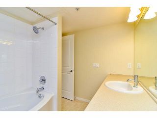 Photo 13: 303 1330 GENEST Way in Coquitlam: Westwood Plateau Condo for sale in "THE LANTERNS" : MLS®# V1078242