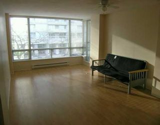 Photo 2: 202 9623 MANCHESTER DR in Burnaby: Cariboo Condo for sale in "STRATHMORE TOWERS" (Burnaby North)  : MLS®# V567191