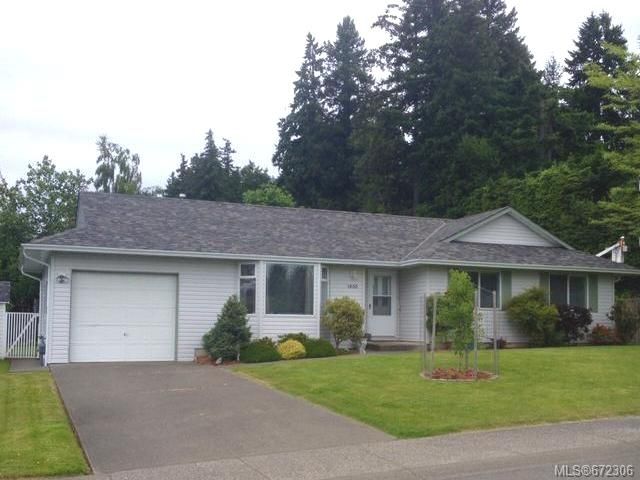 Main Photo: 1400 Dogwood Ave in COMOX: CV Comox (Town of) House for sale (Comox Valley)  : MLS®# 672306