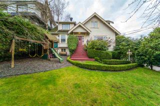 Photo 2: 4396 LOCARNO CRESCENT in Vancouver: Point Grey House for sale (Vancouver West)  : MLS®# R2432027