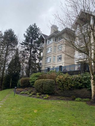 Photo 3: 304 1438 PARKWAY Boulevard in Coquitlam: Westwood Plateau Condo for sale in "MONTREUX" : MLS®# R2659465