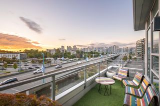 Photo 11: 405 495 W 6TH AVENUE in Vancouver: False Creek Condo for sale (Vancouver West)  : MLS®# R2766140
