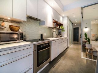 Photo 23: 222 256 E 2ND Avenue in Vancouver: Mount Pleasant VE Condo for sale in "Jacobsen" (Vancouver East)  : MLS®# R2495462
