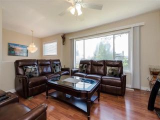 Photo 4: 3316 SAANICH Street in Abbotsford: Abbotsford West House for sale : MLS®# R2348756