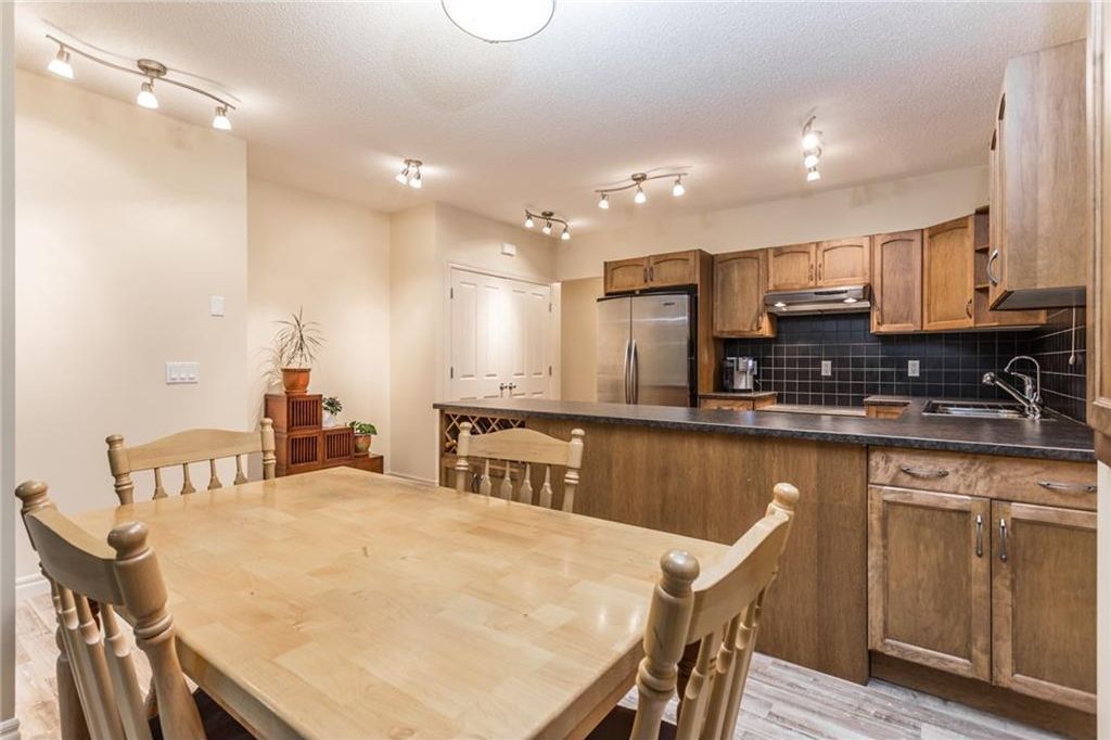 Photo 31: Photos: 256 EVERGREEN Plaza SW in Calgary: Evergreen House for sale : MLS®# C4144042