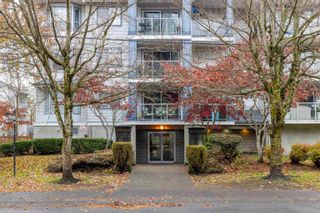 Photo 2: 207 20177 54A Avenue in Langley: Langley City Condo for sale in "StoneGate" : MLS®# R2750431