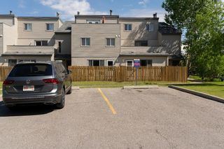Photo 2: 206 1540 29 Street NW in Calgary: St Andrews Heights Apartment for sale : MLS®# A1228936