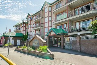 Photo 1: 218 22661 LOUGHEED Highway in Maple Ridge: East Central Condo for sale in "GOLDEN EARS GATE" : MLS®# R2291078