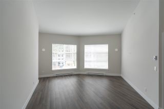 Photo 4: 408 14605 MCDOUGALL Drive in Surrey: Elgin Chantrell Condo for sale (South Surrey White Rock)  : MLS®# R2564482