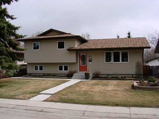 Photo 1: 3412 60 Street NE in CALGARY: Temple Residential Detached Single Family for sale (Calgary)  : MLS®# C3611757
