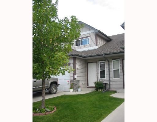 Main Photo:  in CALGARY: Millrise Townhouse for sale (Calgary)  : MLS®# C3342552