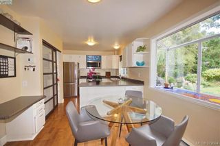 Photo 7: 1057 Tulip Ave in VICTORIA: SW Strawberry Vale House for sale (Saanich West)  : MLS®# 762592