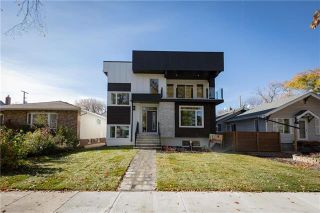 Photo 1: 467 Beaverbrook Street in Winnipeg: River Heights Residential for sale (1C)  : MLS®# 202300721