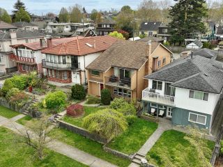Photo 2: 2854 CHARLES Street in Vancouver: Renfrew VE House for sale (Vancouver East)  : MLS®# R2873362